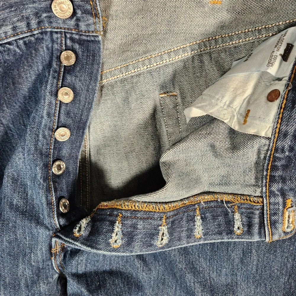 Levi's 501XX Jeans Men's 42X32 Blue Original Straight Leg Button Fly Denim 501‎